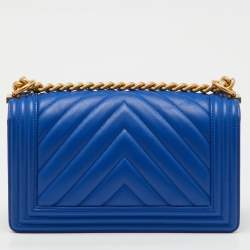 Pre Owned Chanel Blue Chevron Leather Medium Boy Flap Bag