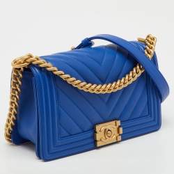 Pre Owned Chanel Blue Chevron Leather Medium Boy Flap Bag