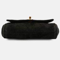 Pre Owned Chanel Black CC Quilted Velvet Flap