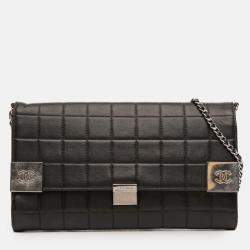 Pre Owned Chanel Black Quilted Lambskin Chocolate Bar Shoulder Bag