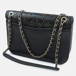 Pre Owned Chanel Black CC Chevron Sheepskin Chain Subtle Flap