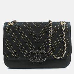 Pre Owned Chanel Black CC Chevron Sheepskin Chain Subtle Flap