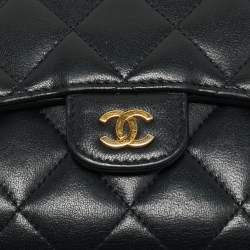 مملوكة مسبقًا محفظة شانيل سي سي ثلاثية الطي جلد مبطن أسود