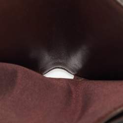 مملوكة مسبقًا محفظة شانيل سي سي ثلاثية الطي جلد مبطن أسود