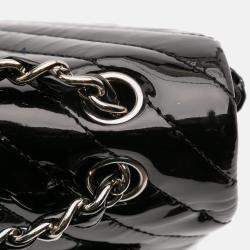 Pre Owned Chanel Black Maxi Classic Chevron Patent Single Flap Bag