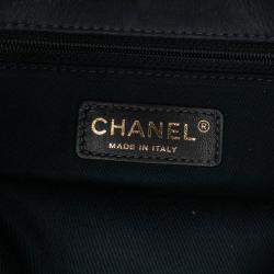 Pre Owned Chanel Navy Blue Medium Quilted Calfskin Triple Stitched Flap