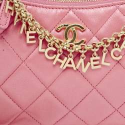 مملوكة مسبقًا Chanel Metallic Pink Quilted Leather Charms Hobo