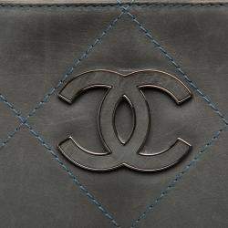 Pre Owned Chanel Grey Large Calfskin Ultra Stitch Hamptons Enamel CC Tote