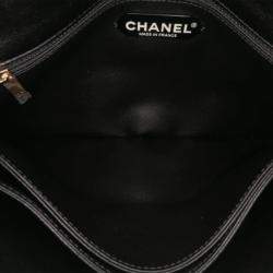 Pre Owned Chanel Black Quilted Lambskin Pagoda Accordion Flap