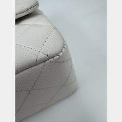 Pre Owned Chanel White Caviar Leather Classic Medium Double Flap Shoulder Bag