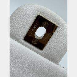 Pre Owned Chanel White Caviar Leather Classic Medium Double Flap Shoulder Bag