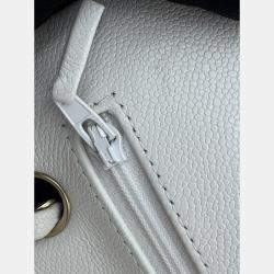 Pre Owned Chanel White Caviar Leather Classic Medium Double Flap Shoulder Bag