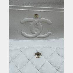 Pre Owned Chanel White Caviar Leather Classic Medium Double Flap Shoulder Bag