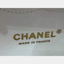 Pre Owned Chanel White Caviar Leather Classic Medium Double Flap Shoulder Bag