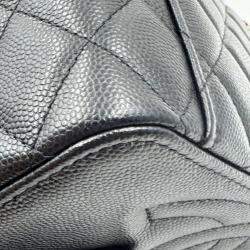 مملوكة مسبقًا حقيبة شانيل فانيتي سلسلة سوداء جلد كافيار بمقبض