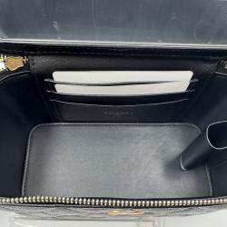 مملوكة مسبقًا حقيبة شانيل فانيتي سلسلة سوداء جلد كافيار بمقبض