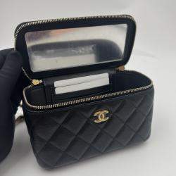 مملوكة مسبقًا حقيبة شانيل فانيتي سلسلة سوداء جلد كافيار بمقبض