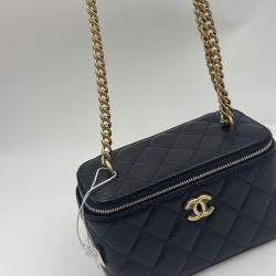 Pre Owned Chanel Vanity Heart Chain Black Caviar Leather Bag 