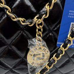 Pre Owned Chanel Wavy CC Hobo Black Crossbody Bag