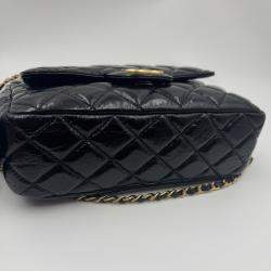 Pre Owned Chanel Wavy CC Hobo Black Crossbody Bag