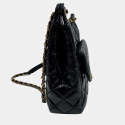 Pre Owned Chanel Wavy CC Hobo Black Crossbody Bag