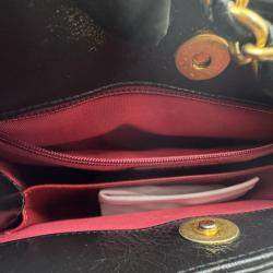 Pre Owned Chanel Wavy CC Hobo Black Crossbody Bag