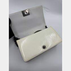 Pre Owned Chanel White Quilted Patent Leather Medium Boy Flap Bag