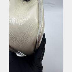 Pre Owned Chanel White Quilted Patent Leather Medium Boy Flap Bag