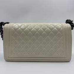 Pre Owned Chanel White Quilted Patent Leather Medium Boy Flap Bag
