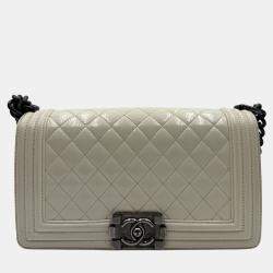 Pre Owned Chanel White Quilted Patent Leather Medium Boy Flap Bag