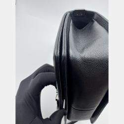Pre Owned Chanel black Quilted Caviar Leather Medium Boy Bag