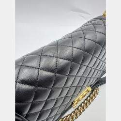 Pre Owned Chanel Black Quilted Leather Medium Boy Flap Bag
