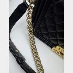 Pre Owned Chanel Black Quilted Leather Medium Boy Flap Bag