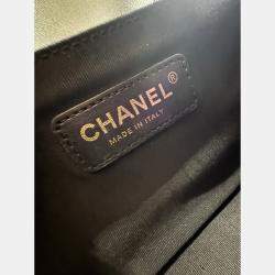 Pre Owned Chanel Black Quilted Leather Medium Boy Flap Bag