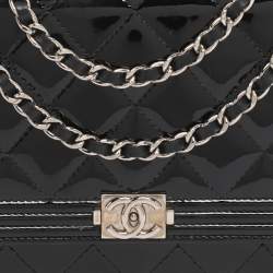 Pre Owned Chanel Black Patent Leather Boy Wallet On Chain