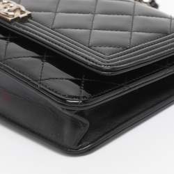 Pre Owned Chanel Black Patent Leather Boy Wallet On Chain