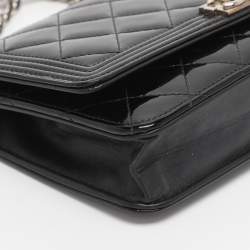 Pre Owned Chanel Black Patent Leather Boy Wallet On Chain