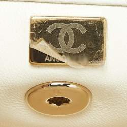 Pre Owned Chanel White Quilted Caviar Leather Mini Coco Top Handle Bag