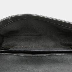 Pre Owned Chanel Black Old Medium Quilted Lambskin Boy Flap