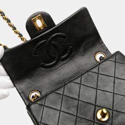Pre Owned Chanel Black Mini Square Classic Lambskin Single Flap