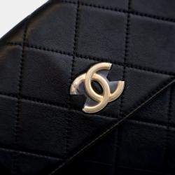 Pre Owned Chanel Black Small Quilted Calfskin About Pearls Hobo