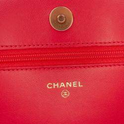 Pre Owned Chanel Red Quilted Caviar Boy Wallet on Chain