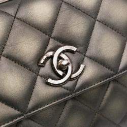 Pre Owned Chanel Grey Quilted Metallic Lambskin Trendy CC Flap