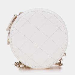 Pre Owned Chanel White Quilted Lambskin Leather Chain and Charm Vanity Case