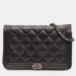 Pre Owned Chanel Black Quilted Lambskin Boy Wallet On Chain