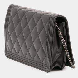 Pre Owned Chanel Black Quilted Lambskin Boy Wallet On Chain