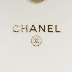 Pre Owned Chanel White Enchained Wallet on Chain