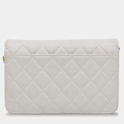 Pre Owned Chanel White Enchained Wallet on Chain