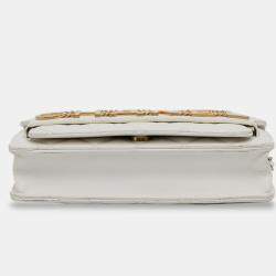 Pre Owned Chanel White Enchained Wallet on Chain