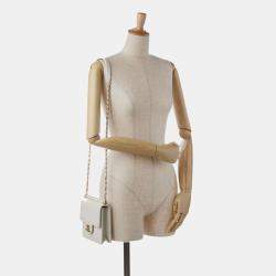 Pre Owned Chanel White Small Lambskin Chic Pearls Flap